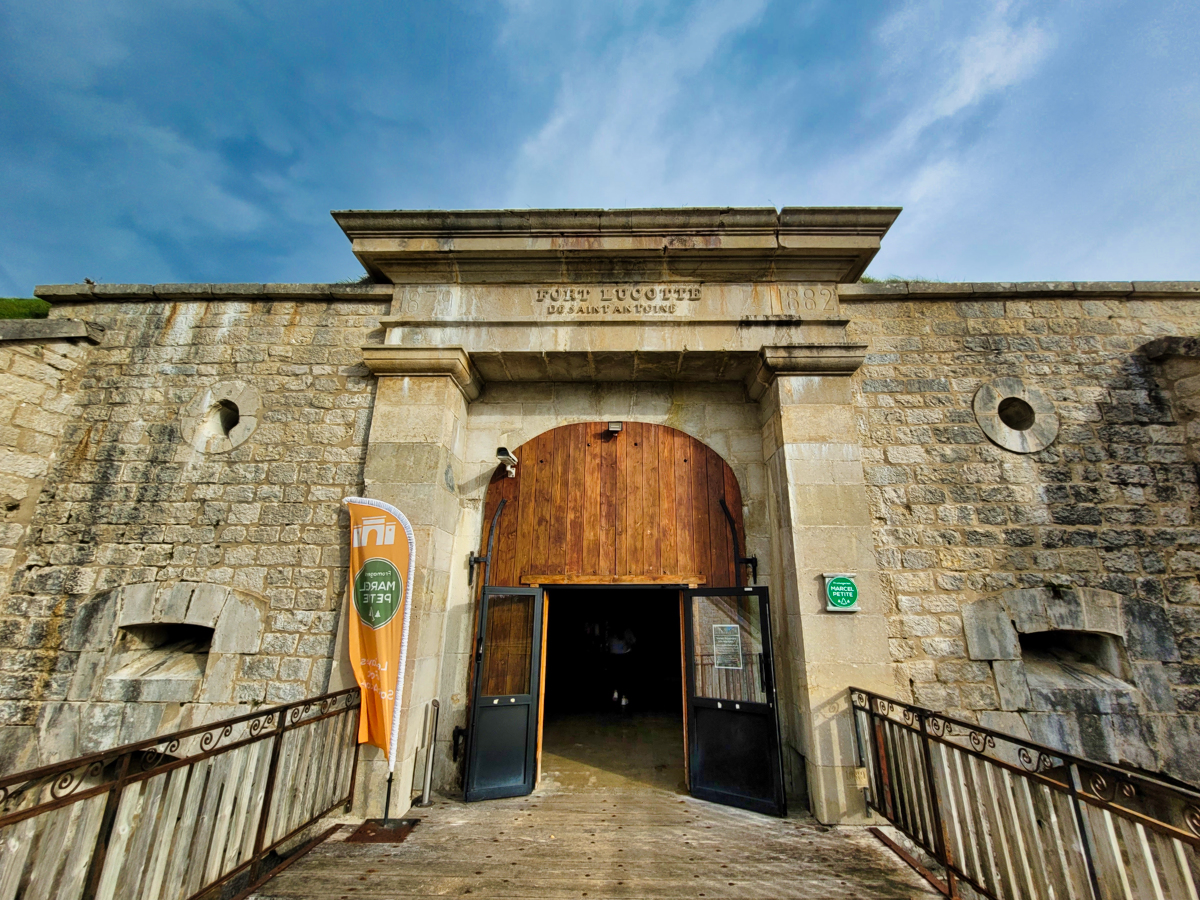 COMTÉ EXTRA AOP Marcel Petite, Fort de Saint Antoine